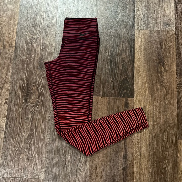 Nike women’s tights size xs - Picture 1 of 2